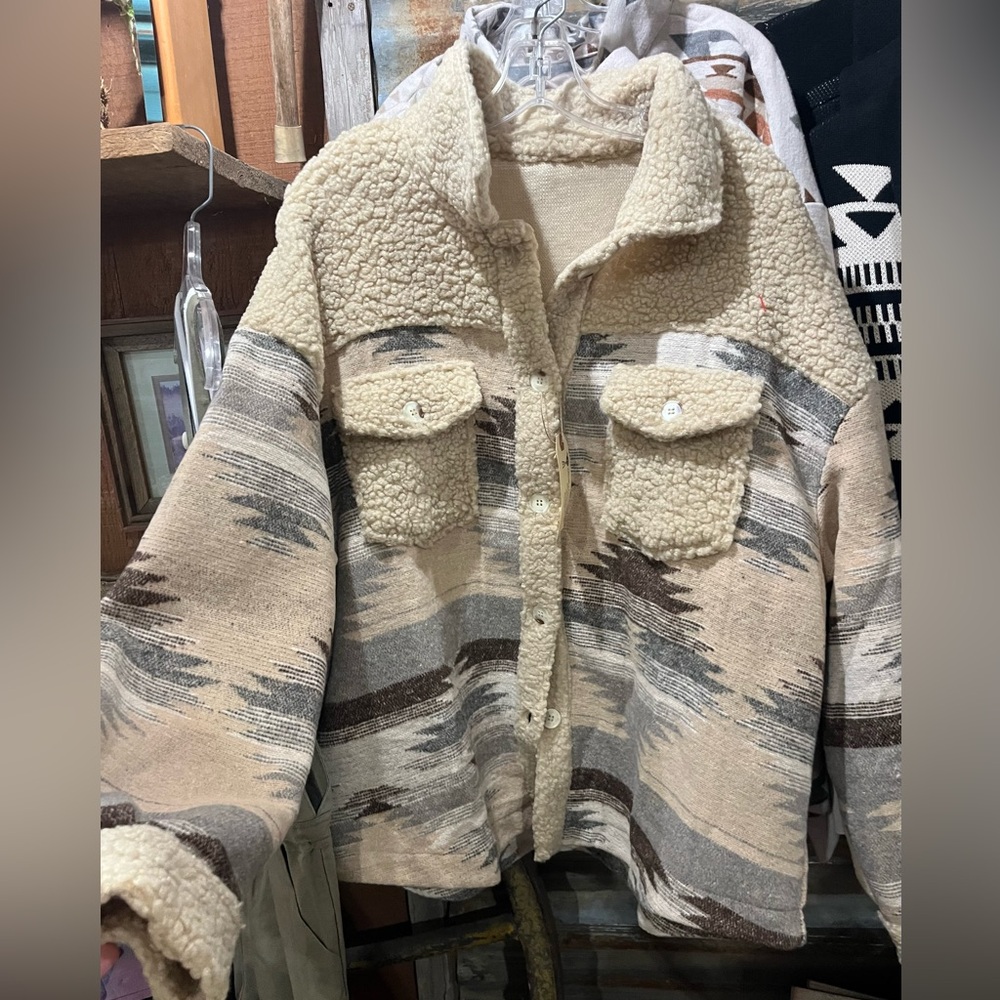 Women’s Western Aztec Sherpa Buttoned Coat
